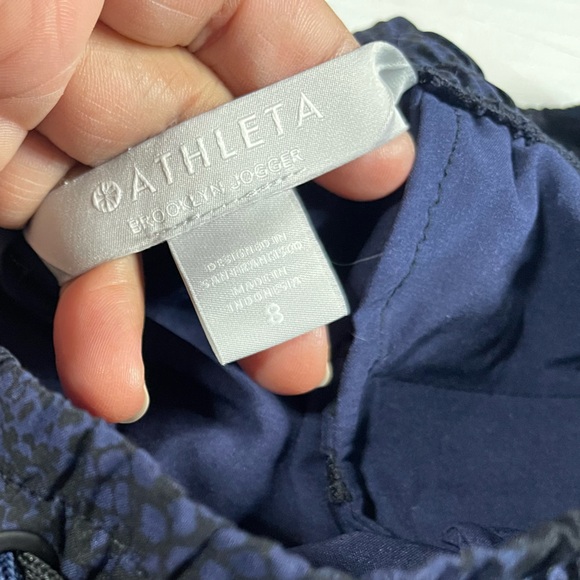 NWOT Athleta Printed Brooklyn Jogger Sz 8 Blue & Black Python Athletic Comfort - Picture 3 of 8